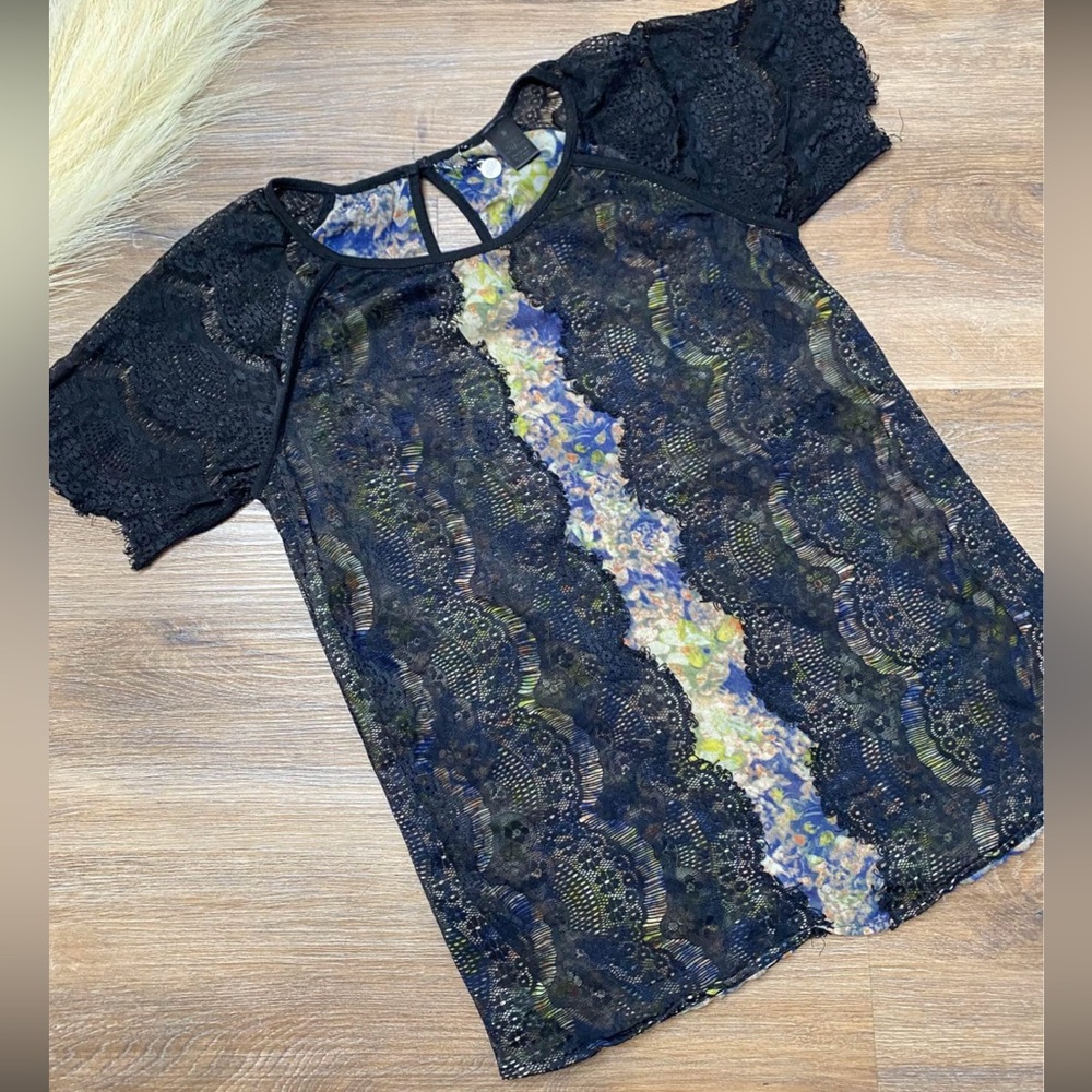 BKE Boutique from Buckle Women’s Small Black Lace Sleeve Detail Casual Blouse